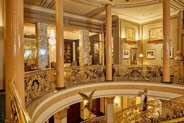 هتل El Avenida Palace