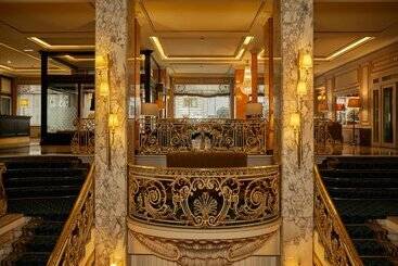 هتل El Avenida Palace