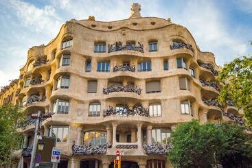 هتل El Avenida Palace
