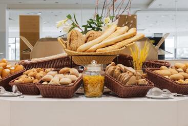 Els Pins Resort & Spa   Emar Hotels