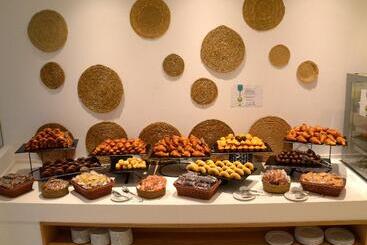 Els Pins Resort & Spa   Emar Hotels