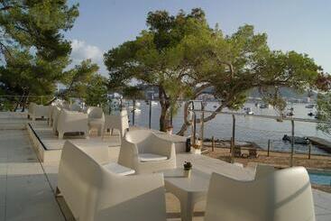 Els Pins Resort & Spa   Emar Hotels