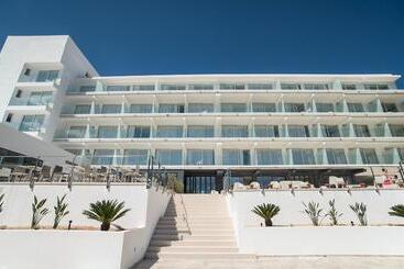 Els Pins Resort & Spa Emar Hotels