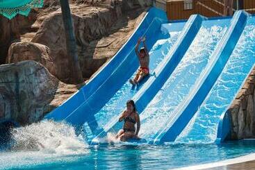 هتل Europa Splash & Spa