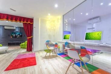 Отель Fergus Style Cala Blanca Suites