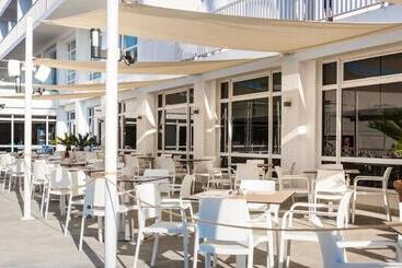 هتل Globales Condes De Alcudia