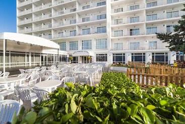 هتل Globales Condes De Alcudia