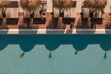 هتل Cook's Club Calviá Beach - Adults Only