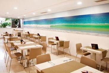 هتل Globales Panama - Adults Only