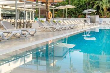 هتل Globales Panama - Adults Only