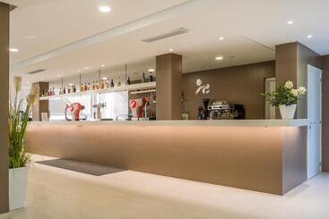 هتل Globales Panama - Adults Only