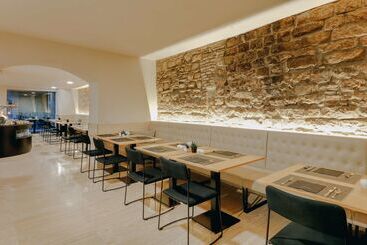 هتل Hesperia Barcelona Barri Gòtic