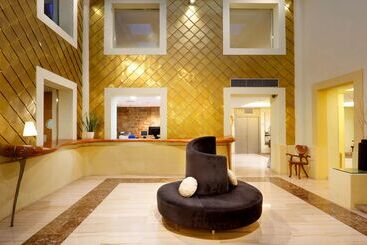 هتل Hesperia Barcelona Barri Gòtic