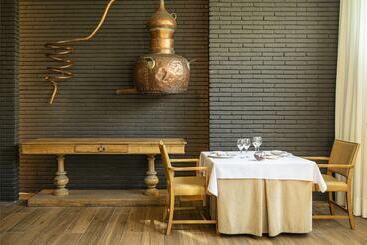 هتل Hesperia Barcelona Sant Just
