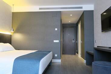 هتل Hg City Suites Barcelona