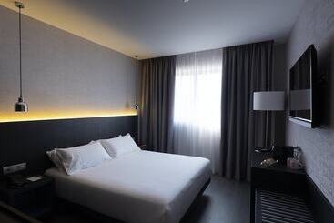 هتل Hg City Suites Barcelona