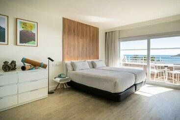 هتل Innside By Meliá Calviá Beach