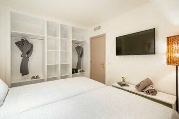 هتل Innside By Meliá Calviá Beach