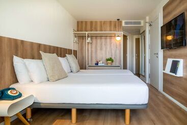 هتل Innside By Meliá Calviá Beach