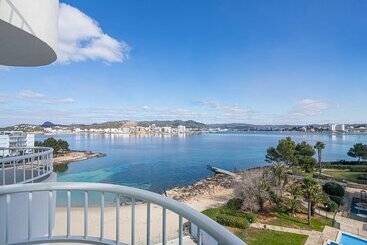 هتل Innside Ibiza Beach