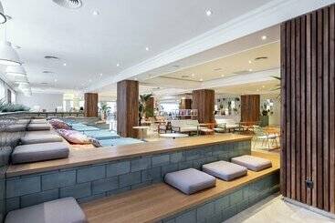 هتل Innside Ibiza Beach