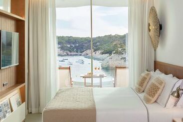 هتل Meliá Cala Galdana