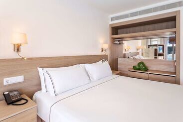 هتل Meliá Cala Galdana