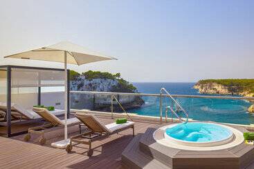 هتل Meliá Cala Galdana