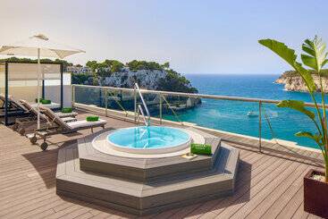 هتل Meliá Cala Galdana