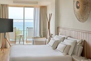 هتل Meliá Ibiza