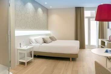 هتل Melia Plaza Valencia