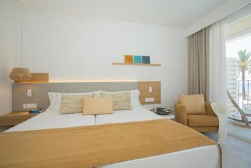 هتل Myseahouse Flamingo - Adults Only 4* Sup