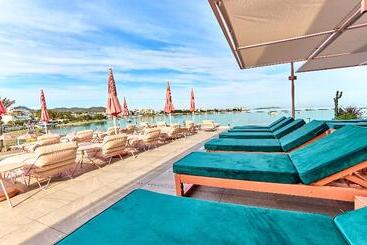 هتل NYX Ibiza - Adults Only