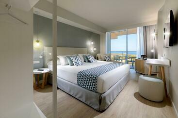 Palladium Hotel Menorca - Arenal d'en Castell