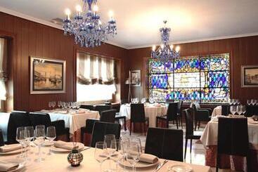 هتل Restaurante El Valles 4 Estrellas