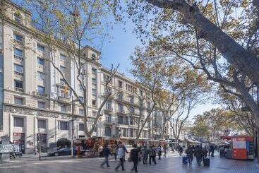 هتل Serhs Rivoli Rambla