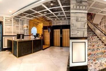 هتل SH Ingles Boutique