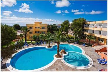 Sagitario Playa - Cala Blanca