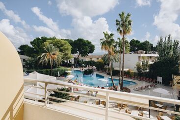 Ivory Playa Sports & Spa