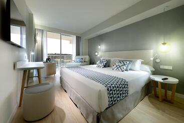 Palladium Hotel Menorca - Arenal d'en Castell