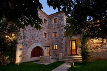 Parador De Caceres