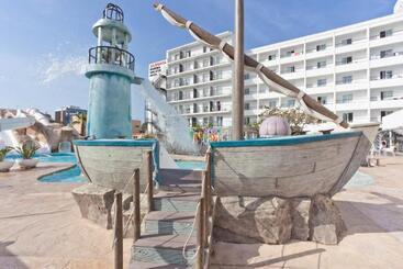 Отель Fergus Club Pineda Splash