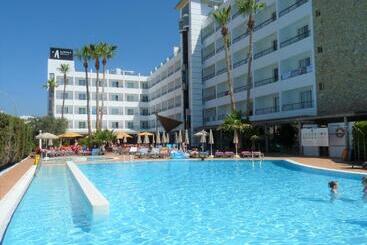 Отель Fergus Club Pineda Splash