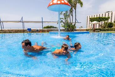 Royal Son Bou Family Club