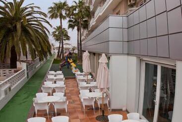 Aparthotel Acualandia