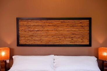 Chillout Hotel Tres Mares