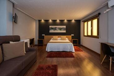 客栈  H. Ciudad De Lepe