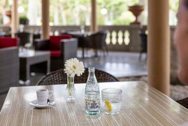 1881 Hotel Balneario Vichy Catalan