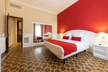 1881 Hotel Balneario Vichy Catalan