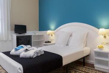1881 Hotel Balneario Vichy Catalan